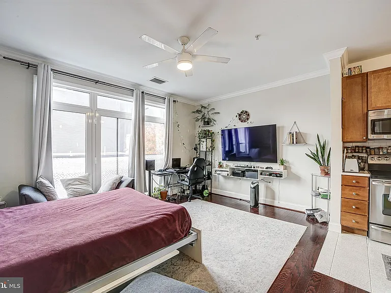1391 Pennsylvania Ave SE #253 — Photo 2