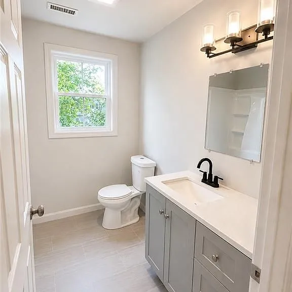134 Florence St #2 — Photo 10