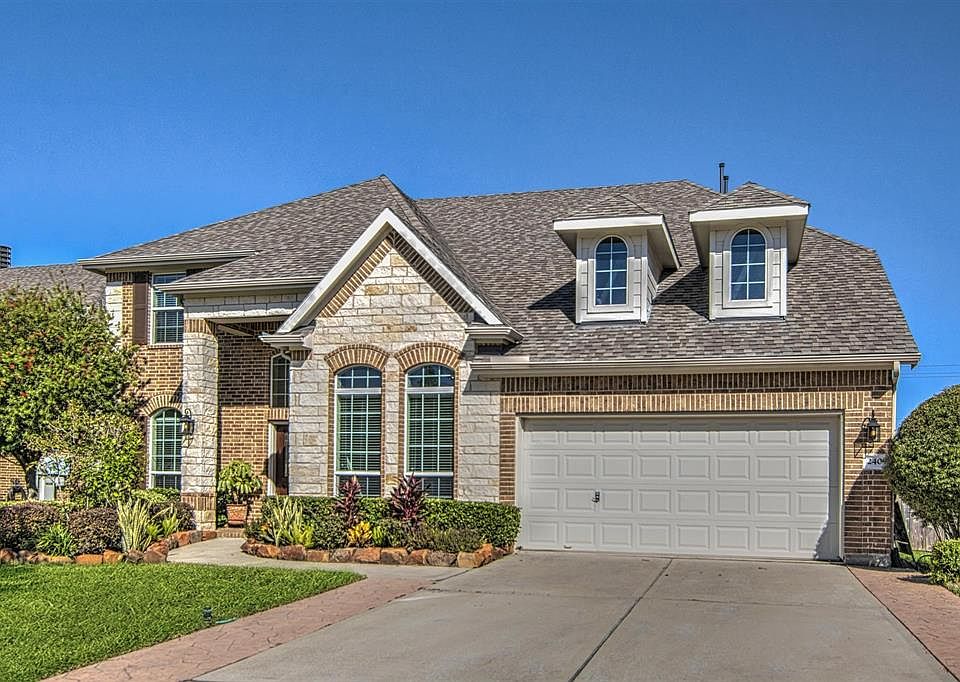 1st image of 2409 Alexandra Ln