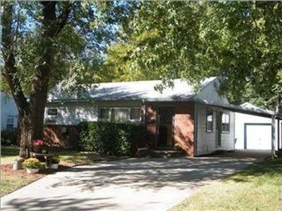 945 N Lakeview Dr, Derby, KS, 67037