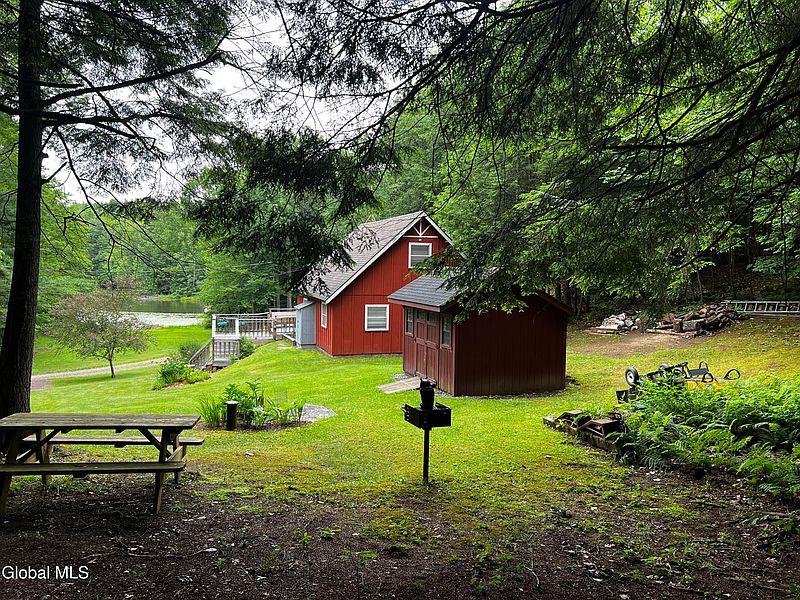 3rd image of 30 Forest Lake Way