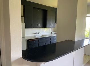 858 1/2 W Nickerson St, Seattle, WA 98119