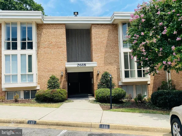 2618 Redcoat Dr #183-1B, Alexandria, VA 22303