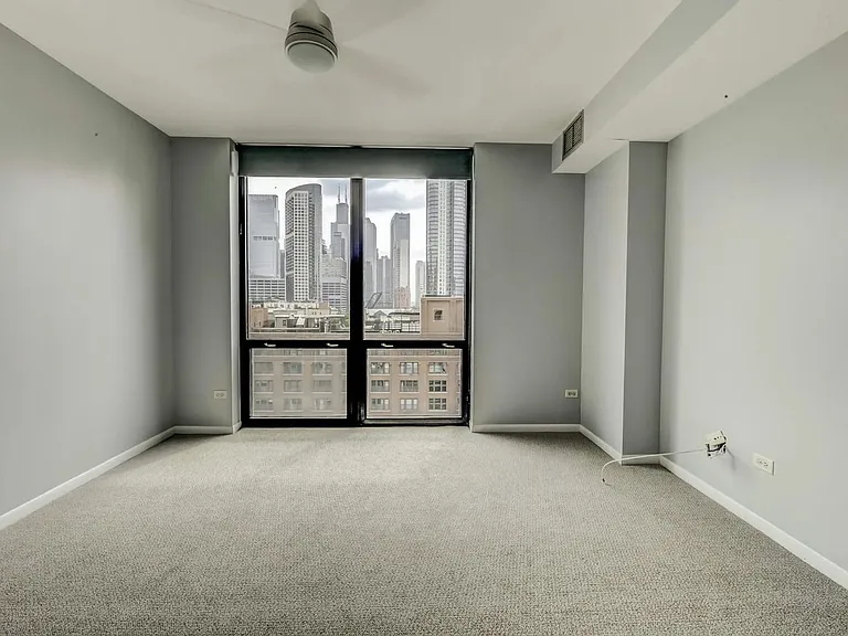435 W Erie St #1105 — Photo 10