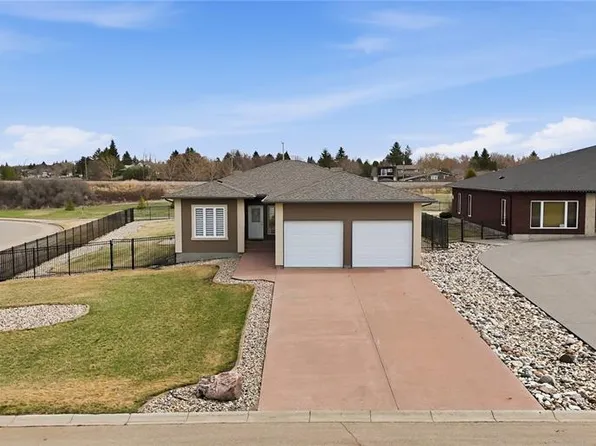 3 Iron Bridge TERRACE, Moose Jaw, SK S6J 0B5
