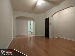720 W Barry Ave #719-721-B1, Chicago, IL 60657