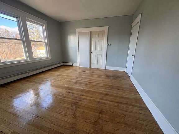 5th image of 241 Westland St #3W