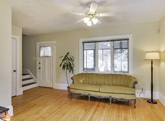 5th image of 2719 Russell Ave N