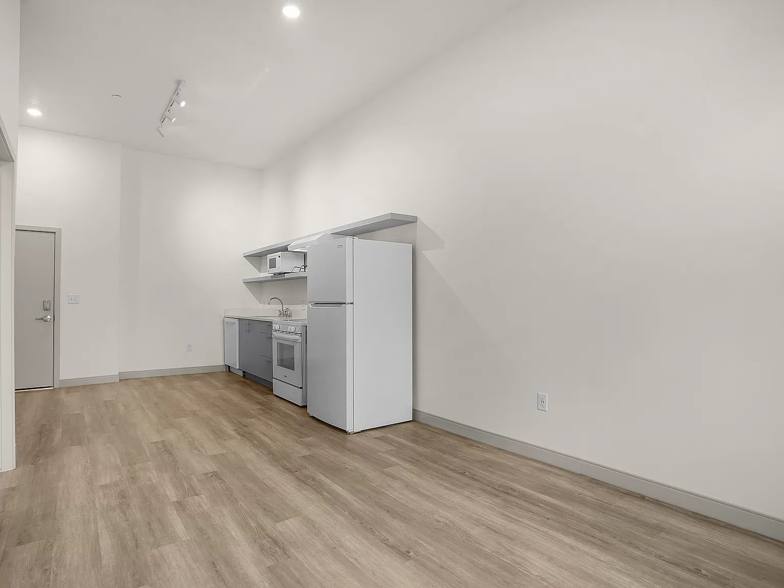 Meadowbrook Apartments — Photo 4