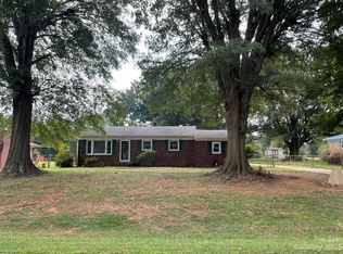 308 Ridge Dr, Mount Holly, NC 28120