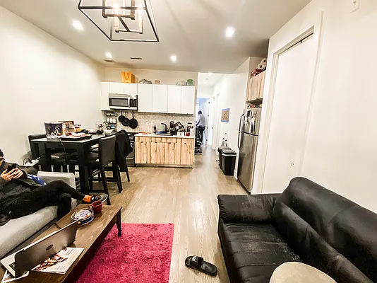 Rented by Urban Pads | media 26