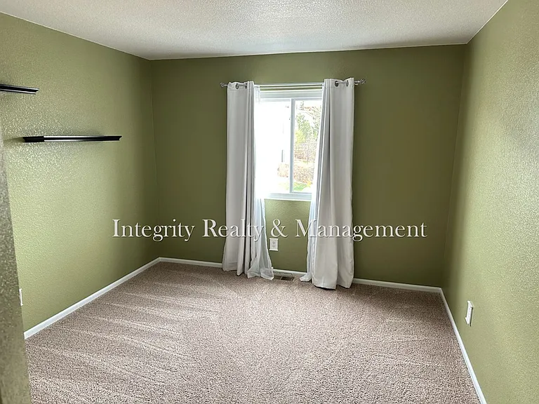 7402 Eagle Rock Dr — Photo 38