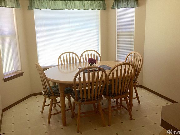 2nd image of 5063 Crystal Springs Pl NE