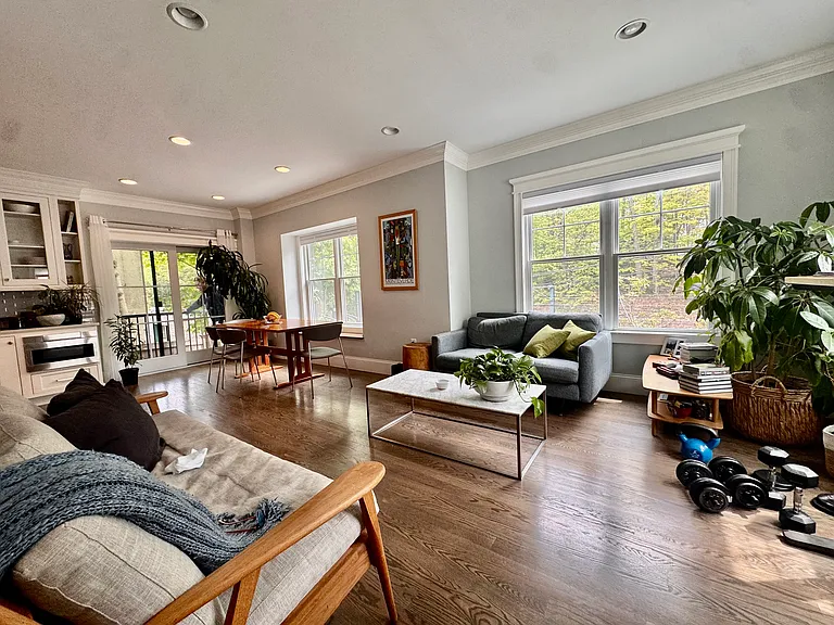 101 Sumner Rd — Photo 8