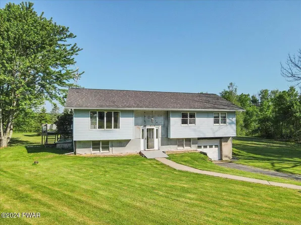319 Trails End Rd, Honesdale, PA 18431