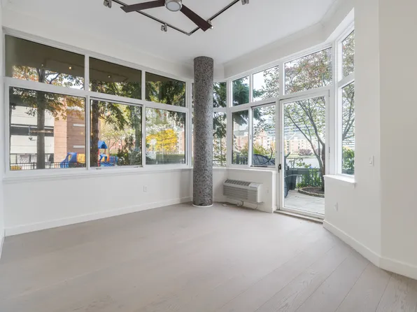 20 2nd Street image 21 of 39