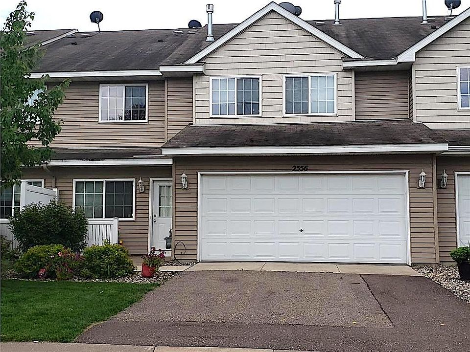 1st image of 2556 Yellowstone Dr