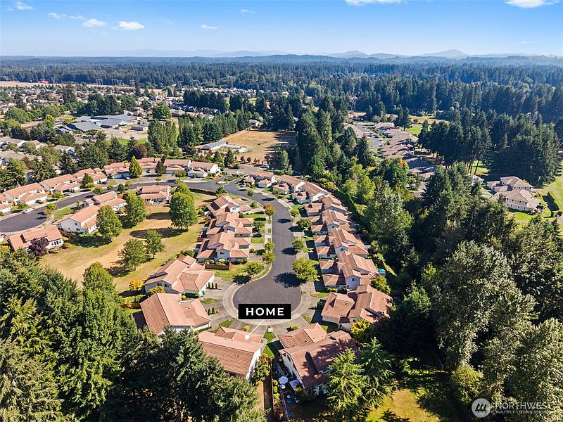 2nd image of 6608 Riviera Court SE