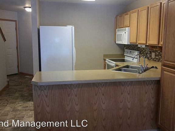 2nd image of 3955 Olympic Blvd APT 29