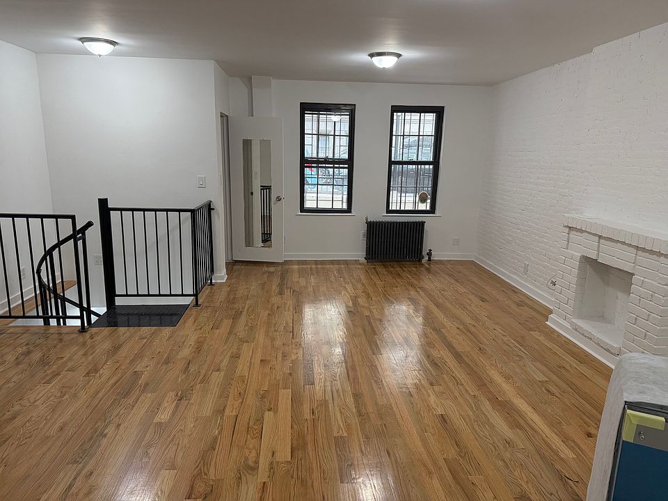 1st image of 23 W 82nd St APT B