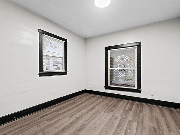 3rd image of 223 N 32nd St