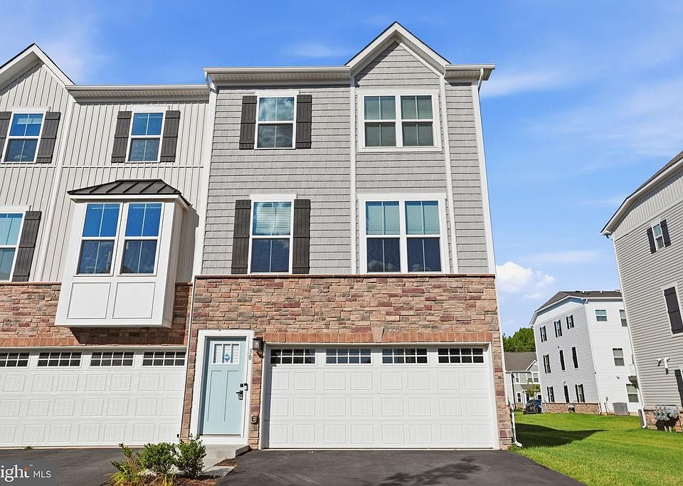 1st image of 30 Dolcie Ln
