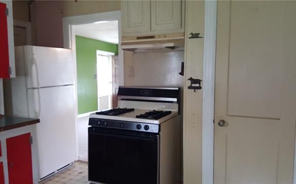 3rd image of 4317 Wilson Ln