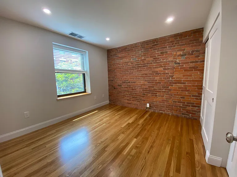 95 Gainsborough St #202 — Photo 5