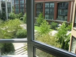 18 Beverley St #406 — Photo 12