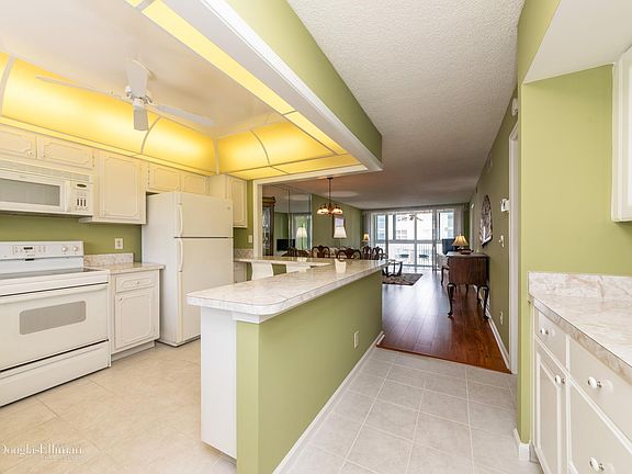4th image of 2018 S Federal Hwy APT A306
