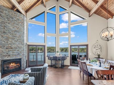 2211 E Mason Lake Drive E, Grapeview, WA, 98546
