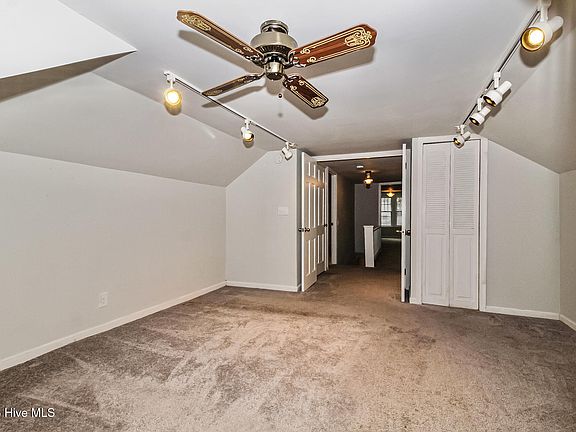 4th image of 114 E Clay Street