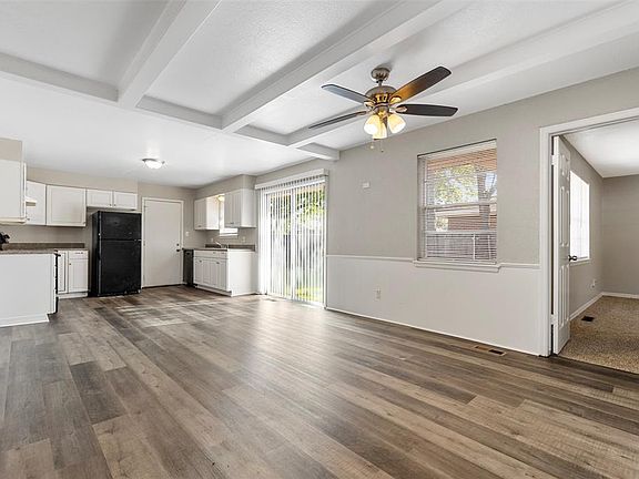 5th image of 934 Vickie Dr