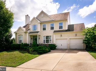 19 Ridgeview Rd, Delran, NJ 08075