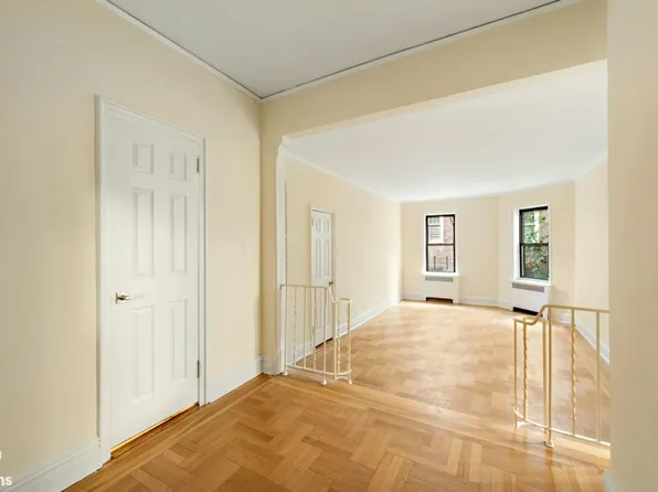 675 Walton Avenue image 1 of 6