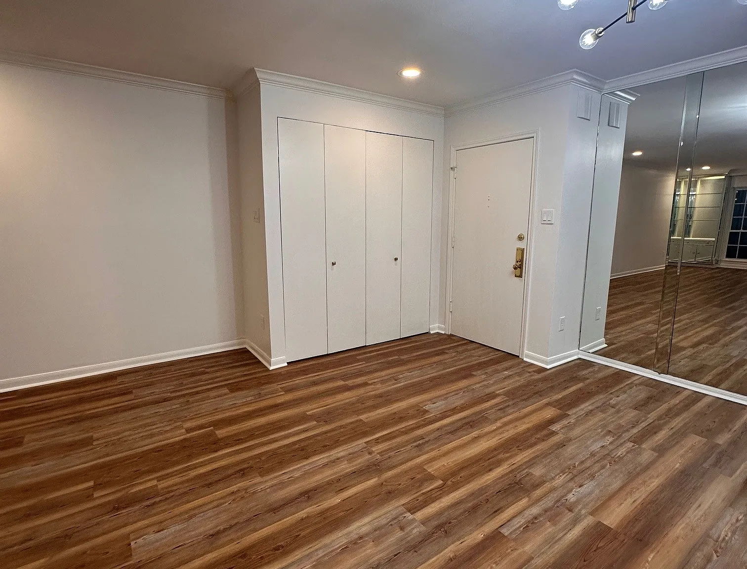 2 bed, 1198 sqft, $2,500 — Photo 2