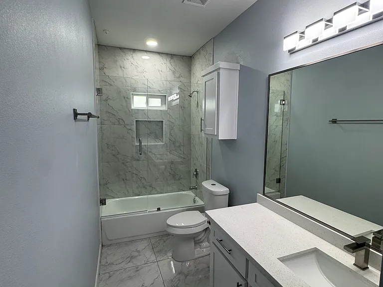 1000 N Abbey Ave #3 — Photo 18
