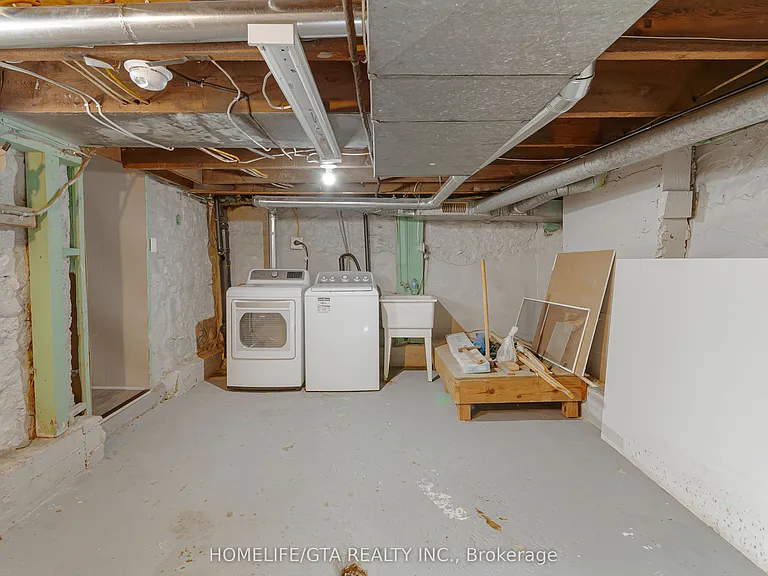4 Melbourne St W — Photo 24