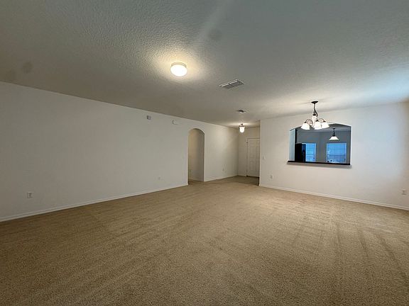 3rd image of 10114 Lenox St