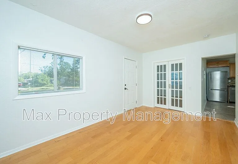 3830 51st St — Photo 15