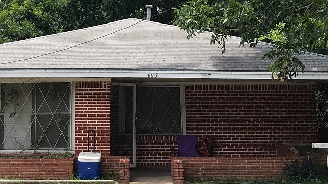 2nd image of 603 Turner St