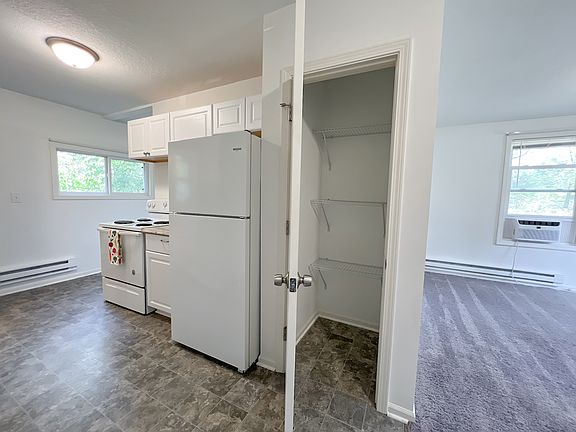 4th image of 16610 8th St N #2