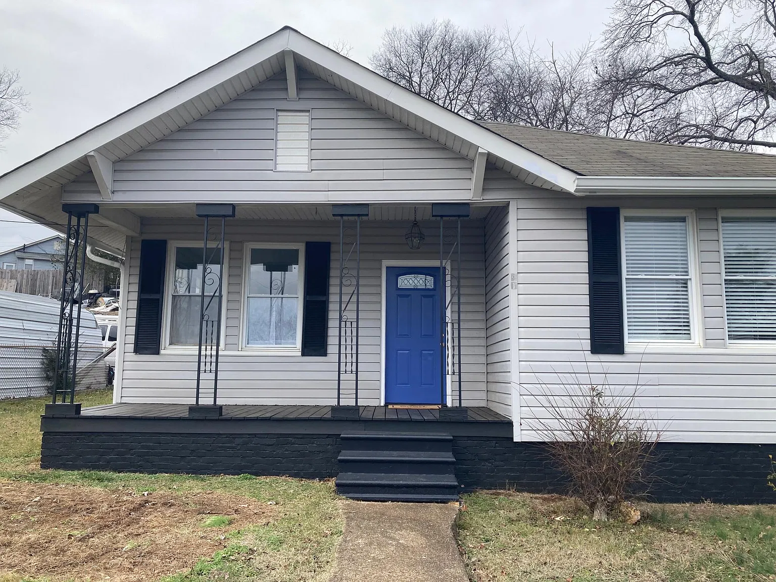 2 bed, 782 sqft, $1,600 — Photo 1