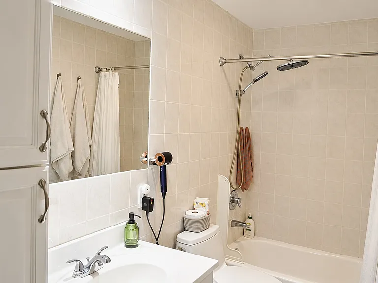 83 Lexington Ave #2 — Photo 9