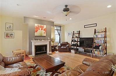 3rd image of 2734 N Southport Ave