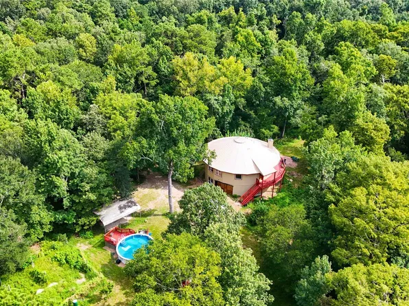 551 Private Road 643a, Dayton, TX 77535