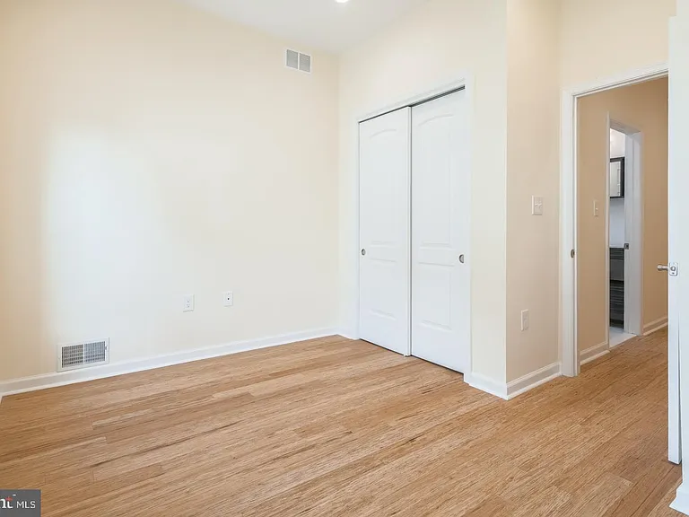 2612 Titan St — Photo 11