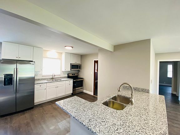 4th image of 7320 Afton Dr