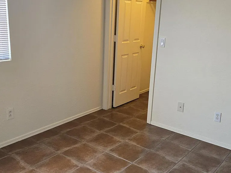 12012 W Rosewood Dr — Photo 21