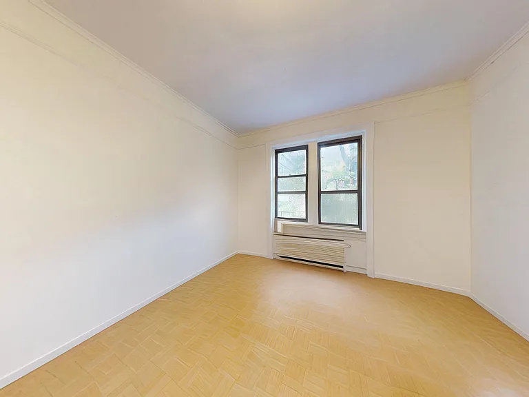 1293 1st Ave #8 — Photo 6